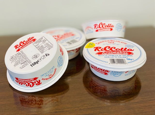 Confezioni di Riccotta spalmabile Valcolatte